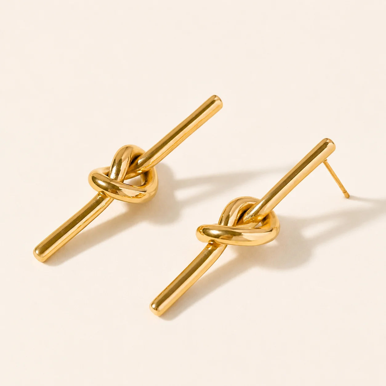 Knot Line Earrings - 18K Gold Plated