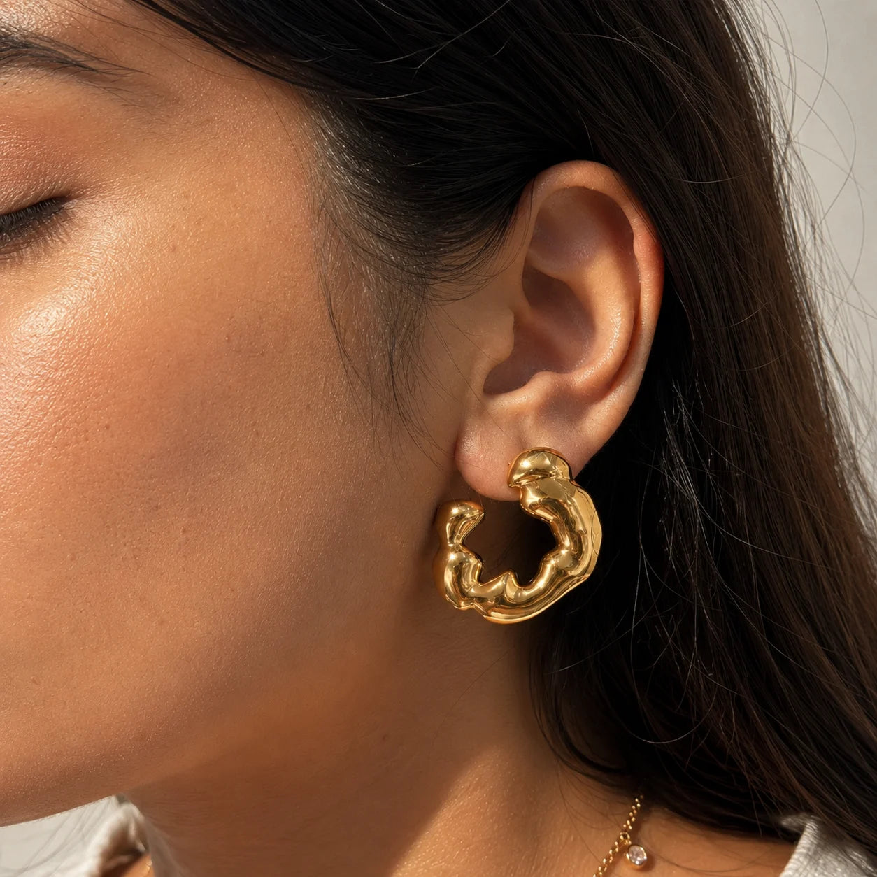 Echo Hoops Earrings - 18K Gold Plated