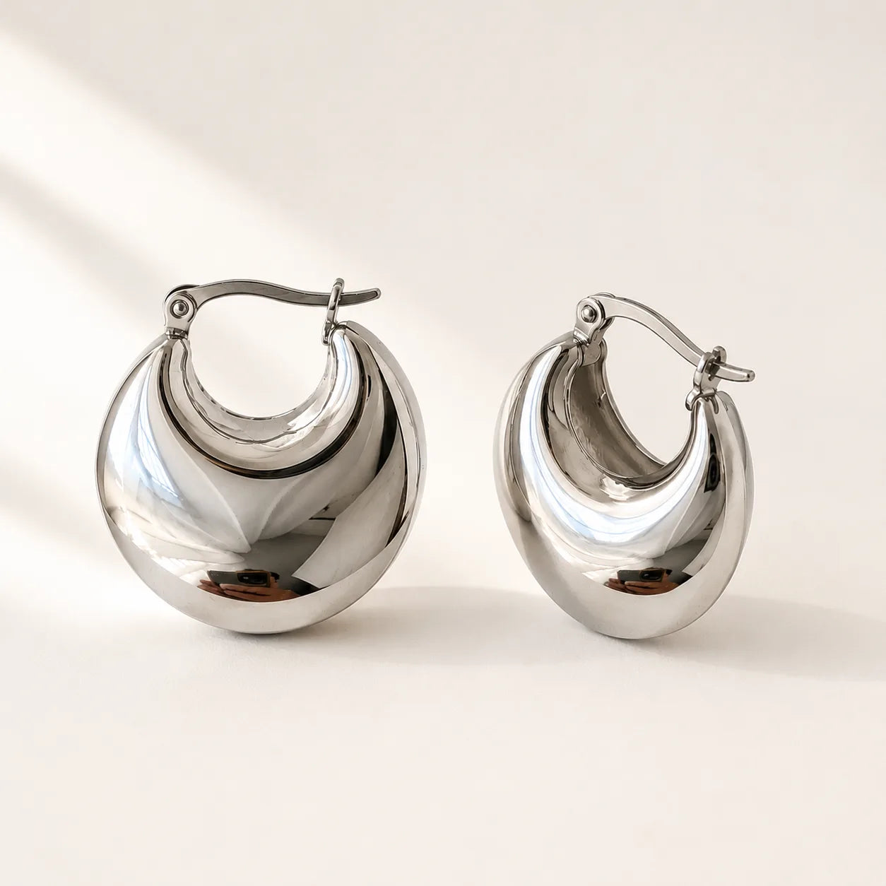 Lume Hoops Earrings - 18K Gold Plated