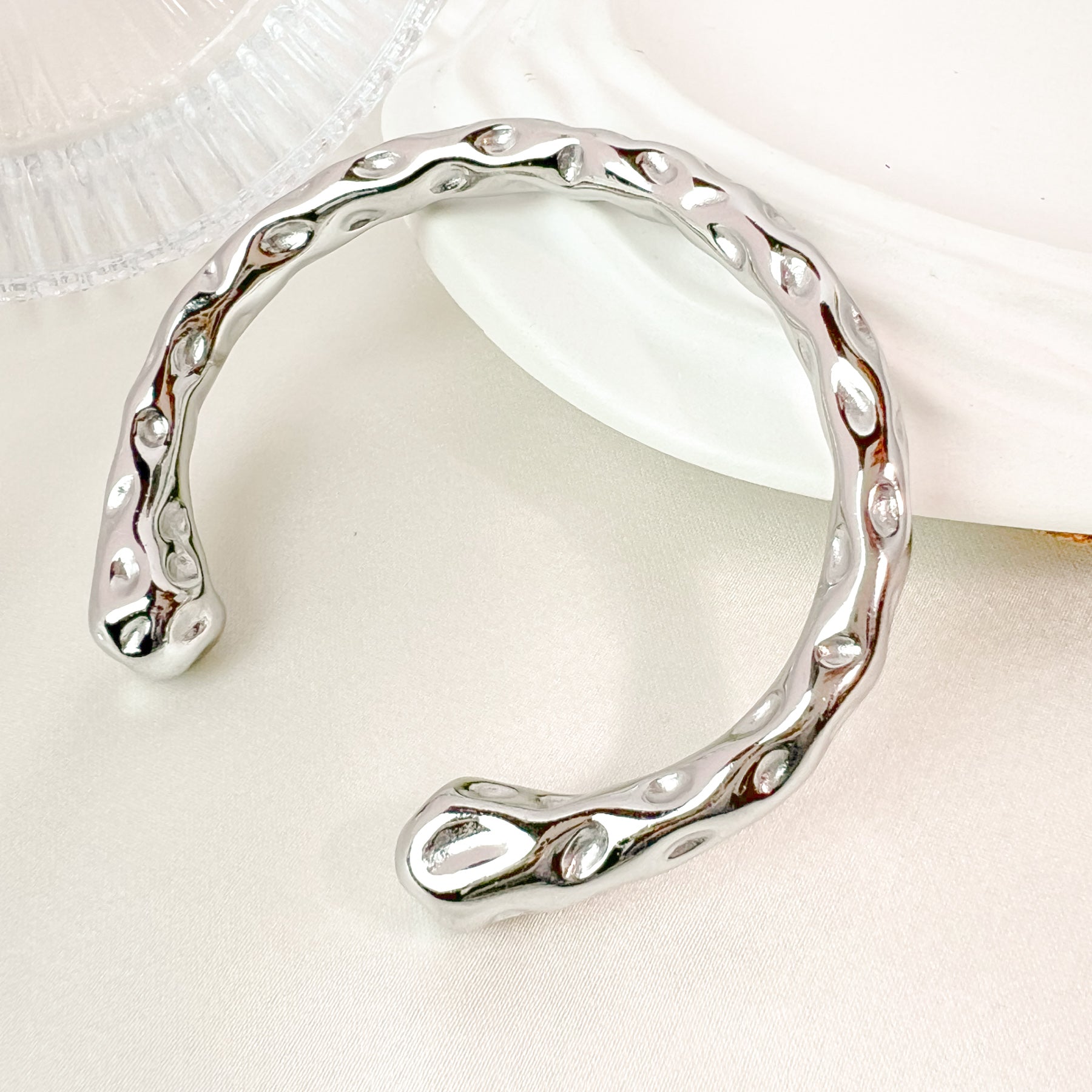 Diona Cuff