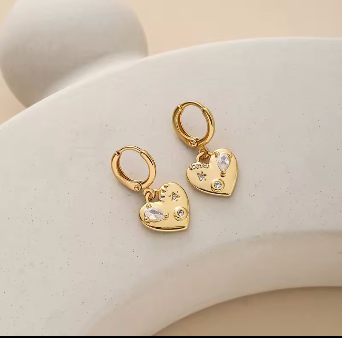 Aure Heart Earrings