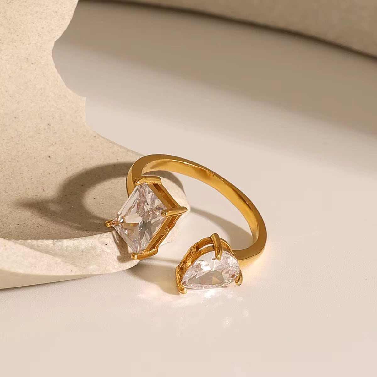 Glam Gem Ring