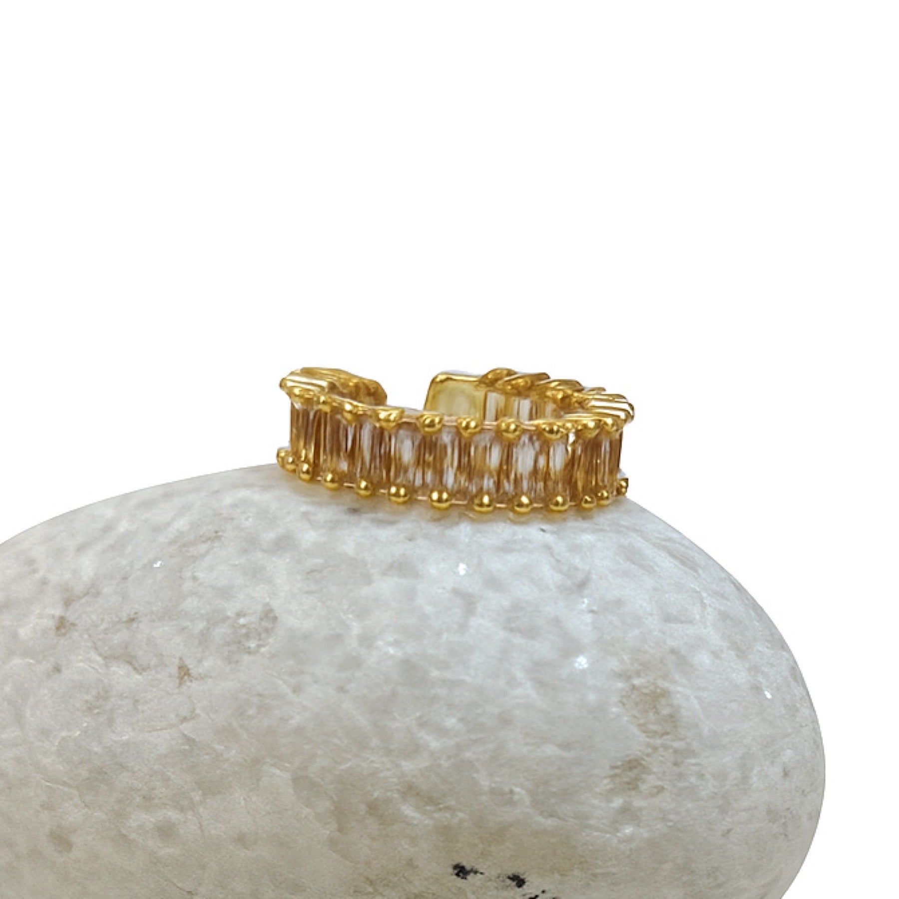 Echo Band Ring
