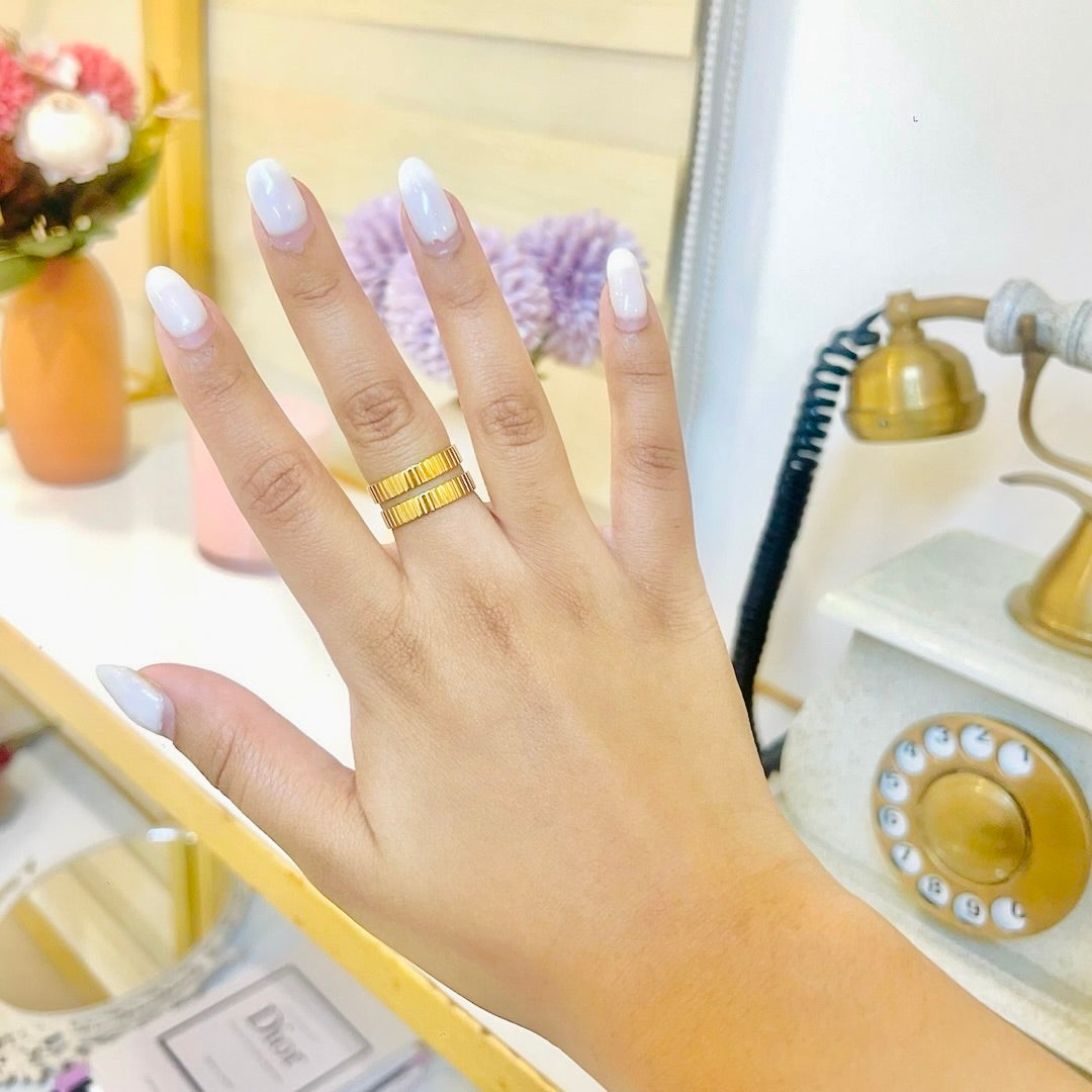 Alma Band Ring