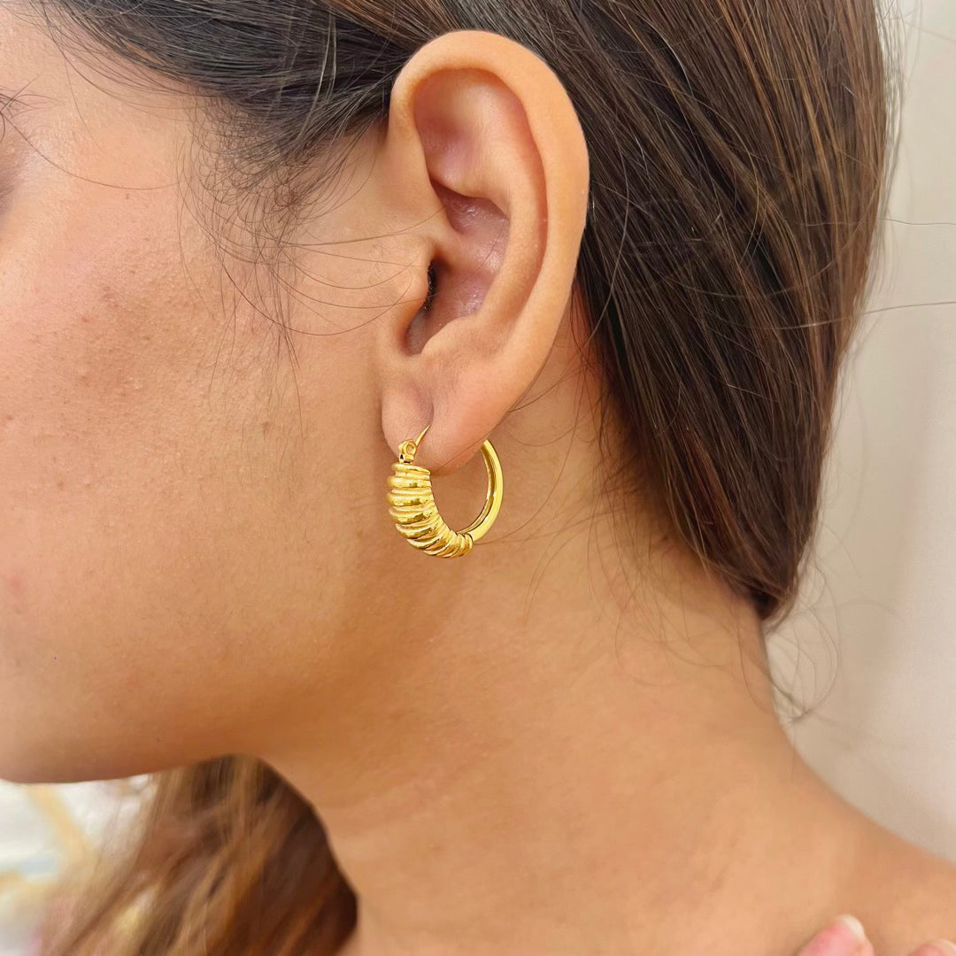 Elara Hoop Earrings