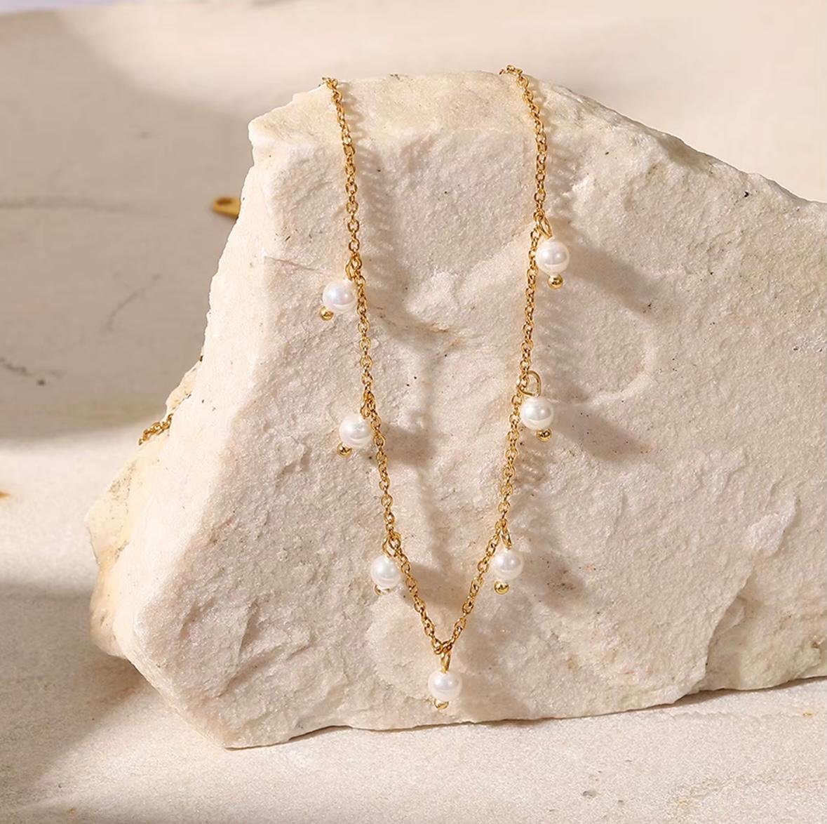 Amora Chain Necklace - 18K Gold Plated