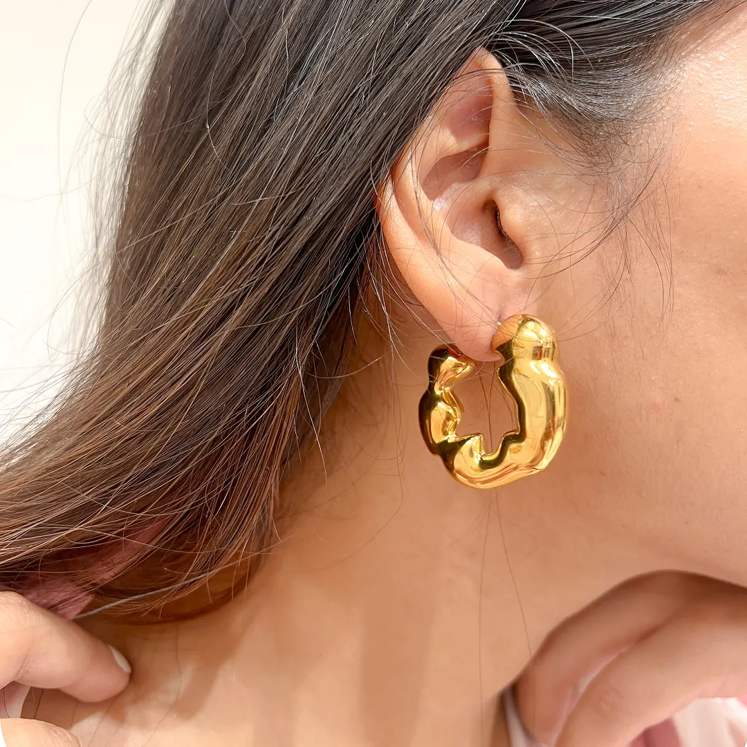 Echo Hoops Earrings - 18K Gold Plated