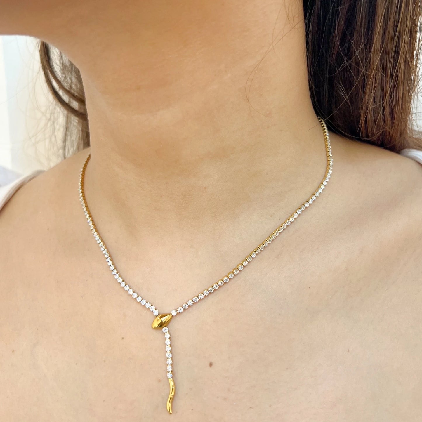 Falling Light Necklace - 18K Gold Plated