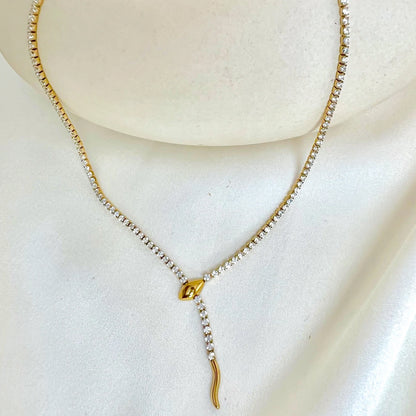 Falling Light Necklace - 18K Gold Plated