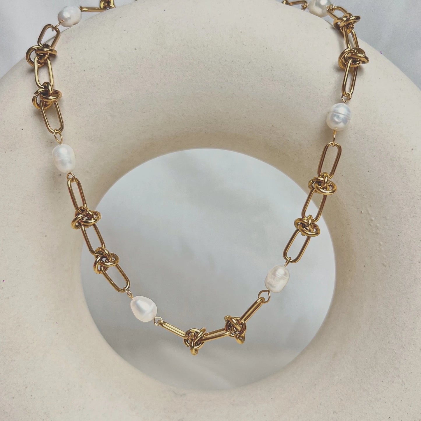 Tied in Pearl Set - 18K Gold Plated